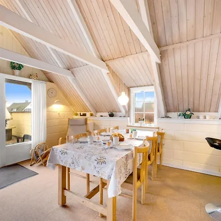 Semesterbostad Nilsa - 800m From The Sea By Interhome